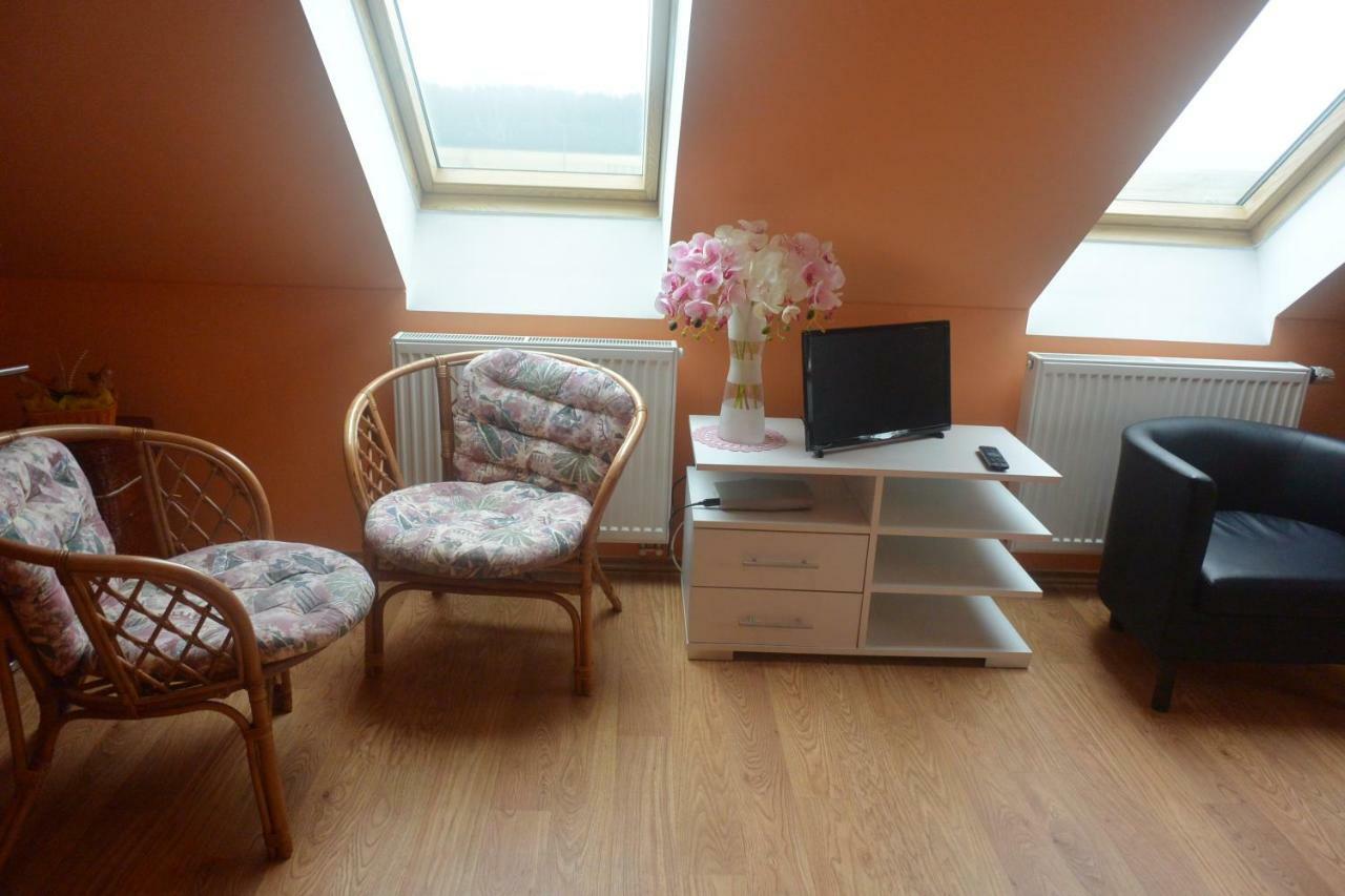 Rodinne Ubytovani - Family Accommodation Kobylice Kültér fotó